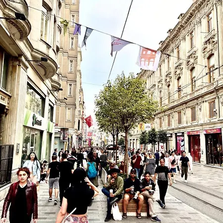 Hkn Large Four-bedroom House In A Location Appartement Istambul