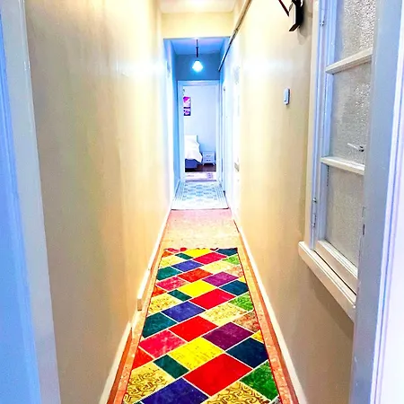 Hkn Large Four-bedroom House In A Location